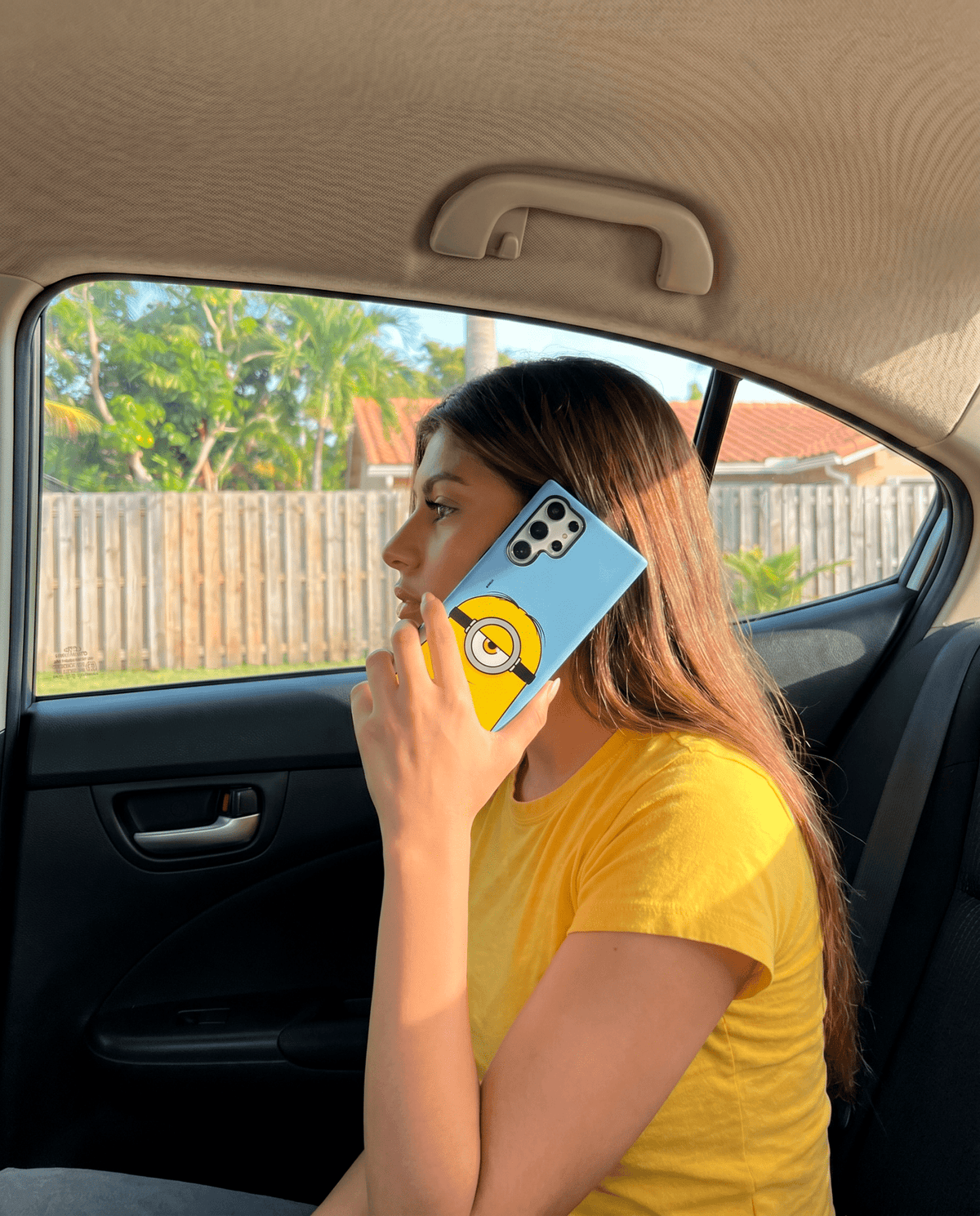 Funda Tough Minion Kevin – mockup en smartphone con diseño de Kevin
